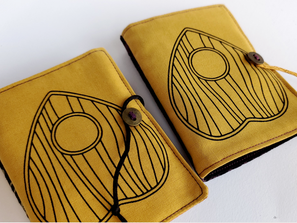 Planchette Needle Book