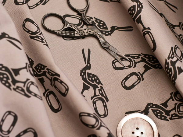 Embroidery Scissors - Smoke